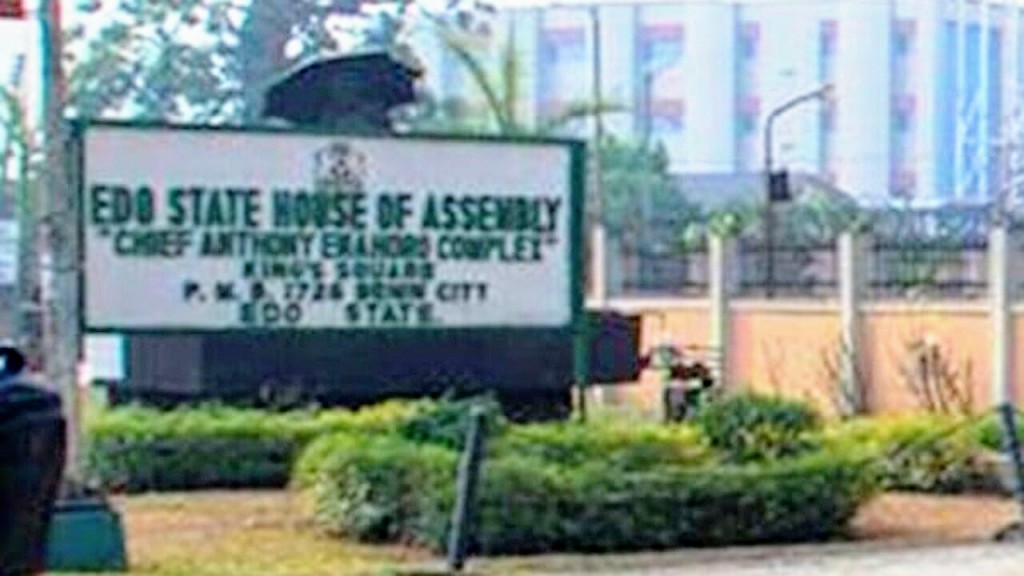 Edo Assembly Passes Resolution Calling On LGA Chairmen To Build Refuse Dump Sites