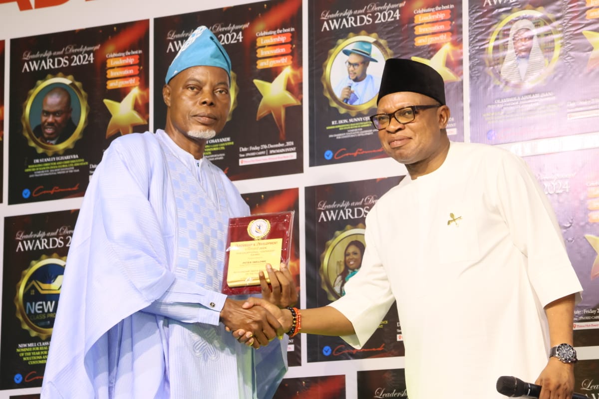 Publisher Of Esan Magazine, Peter Iwelomen Bags Leadership Award